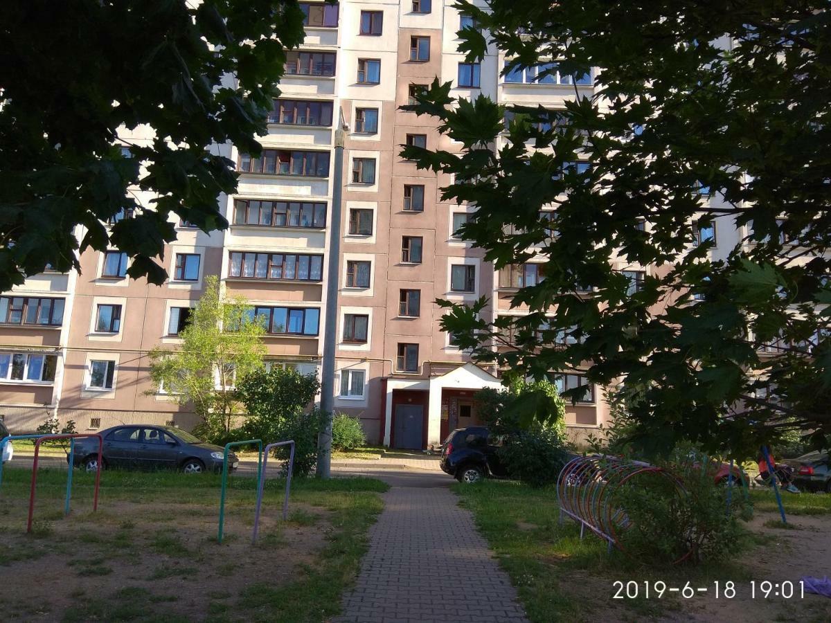 Apartamenty V Minske S Dwumä Spalnyami Exterior photo